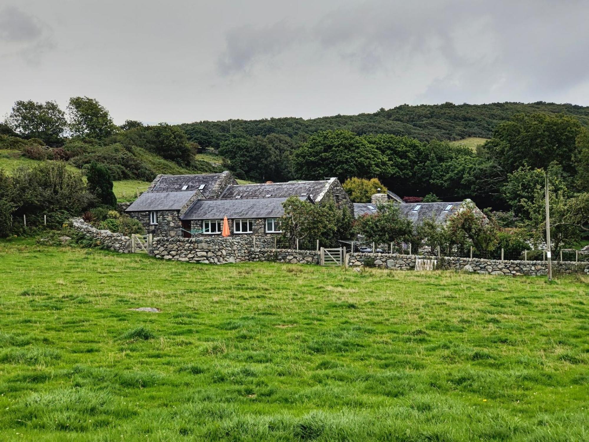 란베드르 Ty Gwennol Near Gilfach Goch 아파트 외부 사진